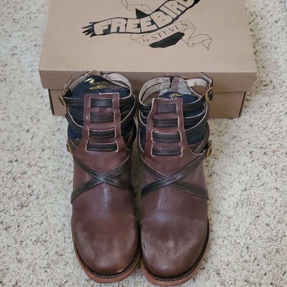 Freebird by Steven booties New In Box. - Picture 4 of 5